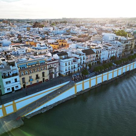 Wonderful Duplex In Calle Betis Appartement Sevilla Buitenkant foto