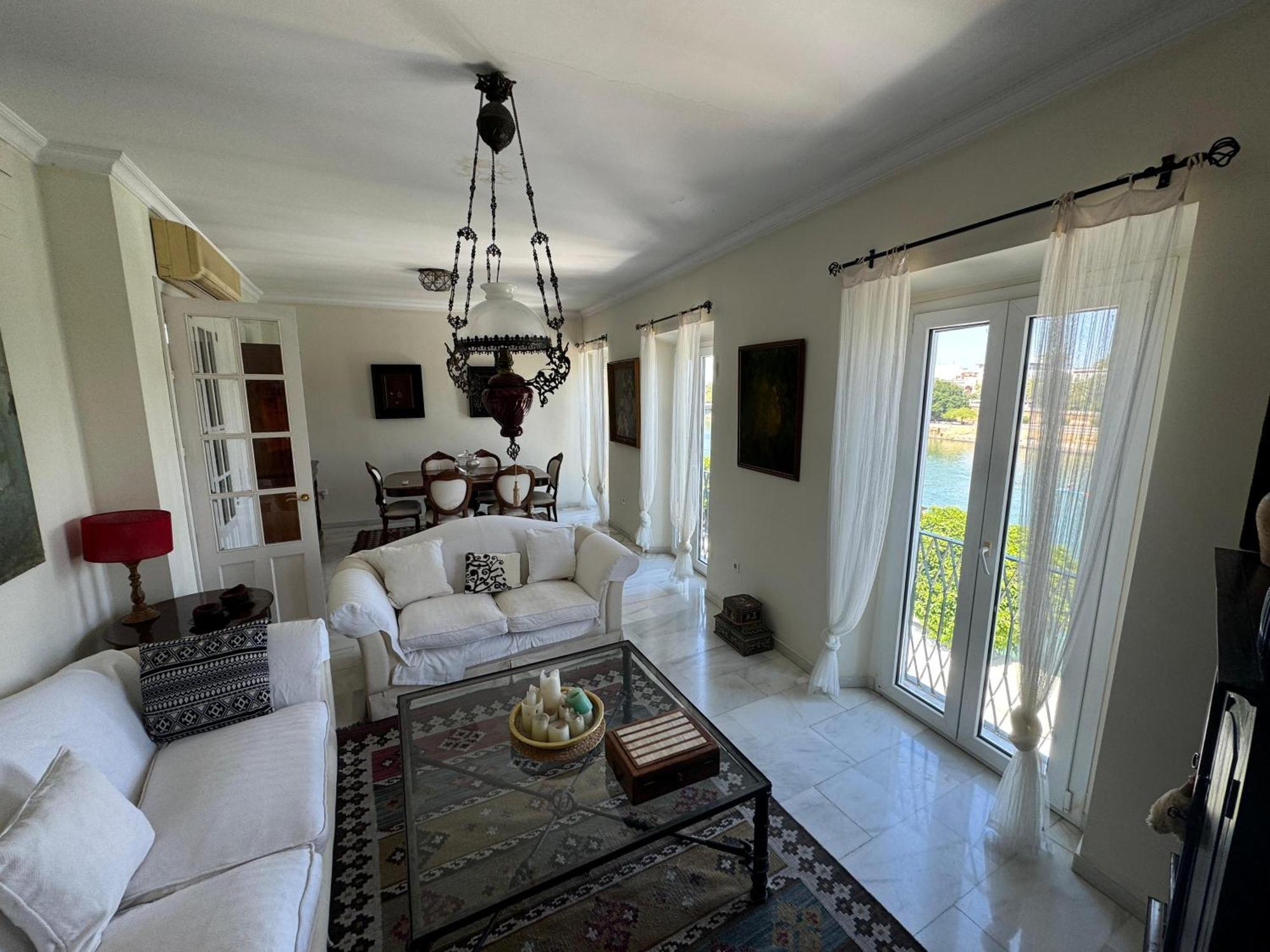Wonderful Duplex In Calle Betis Appartement Sevilla Buitenkant foto